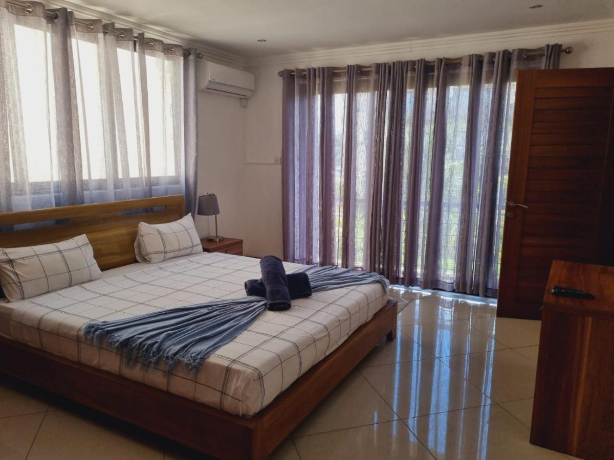 Ocean Bliss By Oasis Holidays Apartment Flic en Flac Bagian luar foto